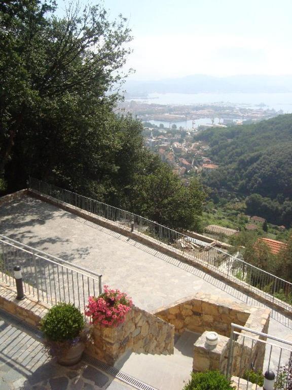 Arianna Hill House Bed & Breakfast La Spezia Bagian luar foto