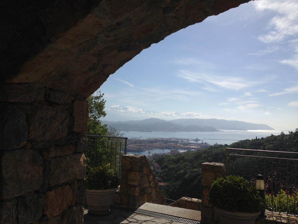 Arianna Hill House Bed & Breakfast La Spezia Bagian luar foto